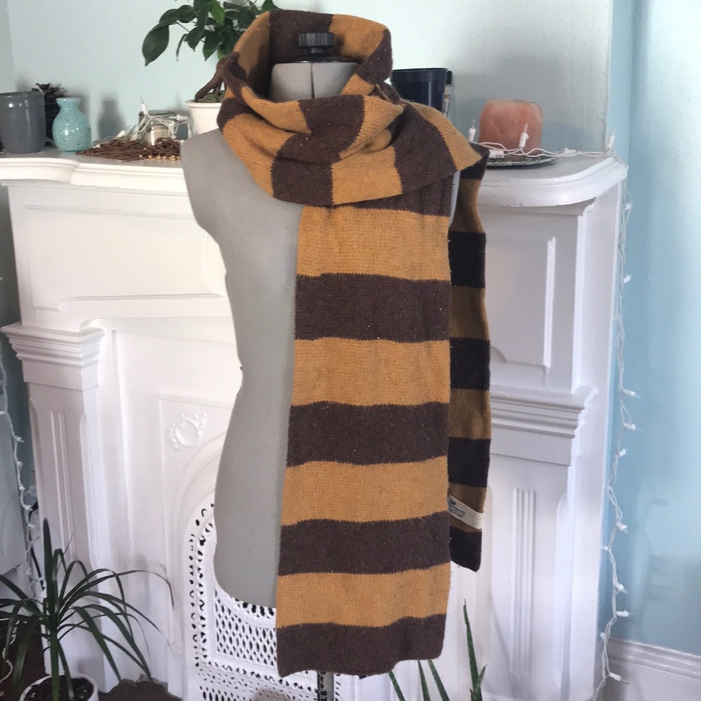 Gap winter scarf